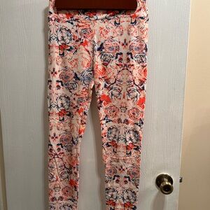 LuLaRoe Flower and Butterfly Leggings OS